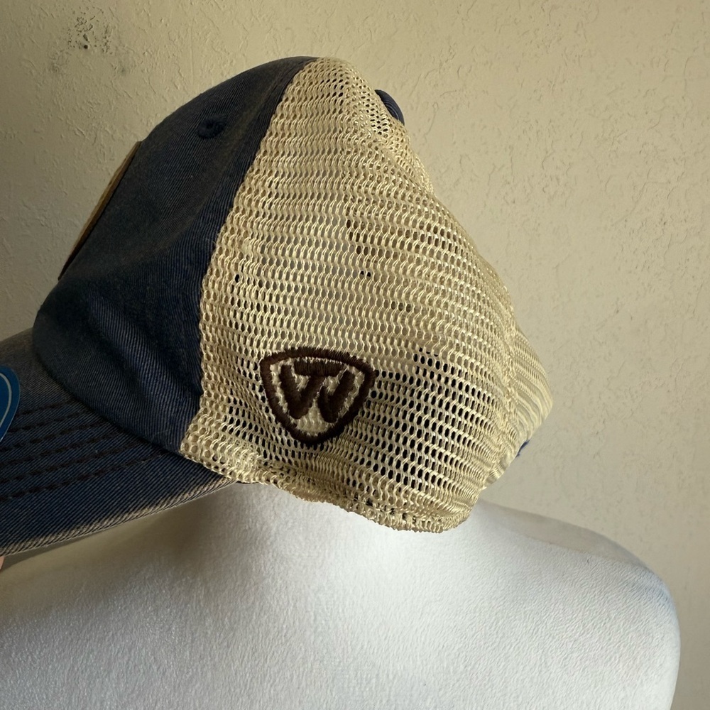 Men’s NWT Top Of The World Kentucky Wildcats OSFM Fitted Hat - Picture 2 of 4